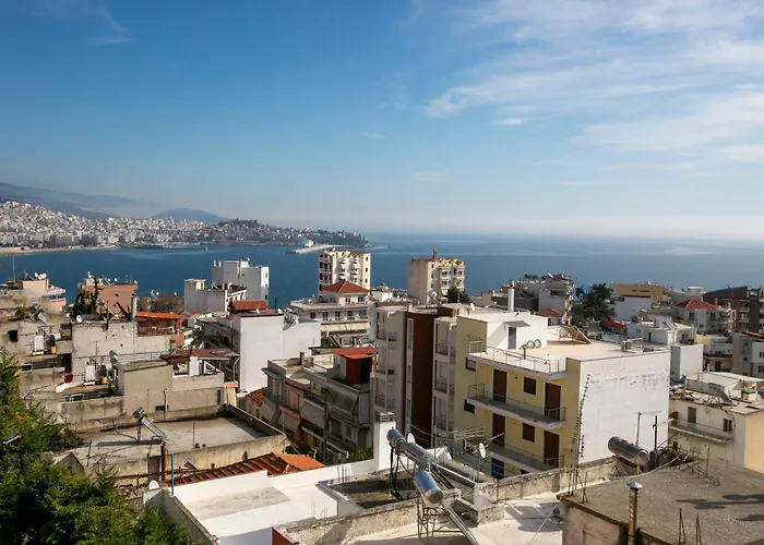 Kathys Sea View דירה קאבאלה