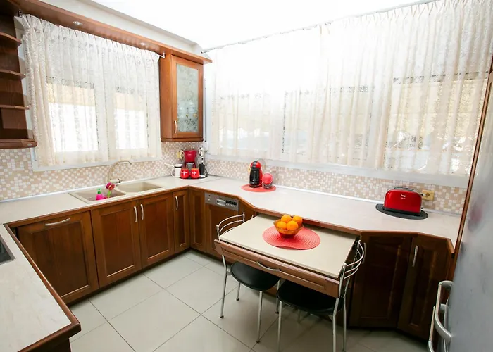 דירה Kathys Sea View קאבאלה